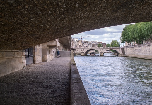 Paris - Quai de Seine